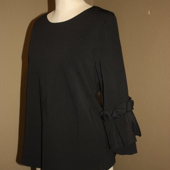 COS BLACK SHIRT TOP WITH BEAUTIFUL DETAIL ON THE SLEEVES - MEDIUM 4 6 - Picture 3 of 5